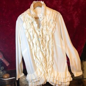 Chic White Ruffled Women's Top